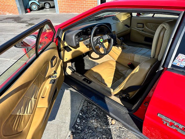 Lotus - coupé - esprit 2.2 turbo - oldtimer - afbeelding 16 van  46
