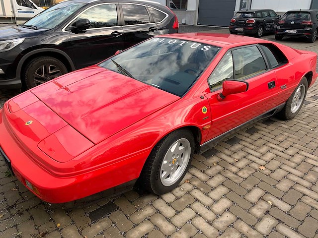 Lotus - coupé - esprit 2.2 turbo - oldtimer - afbeelding 33 van  46