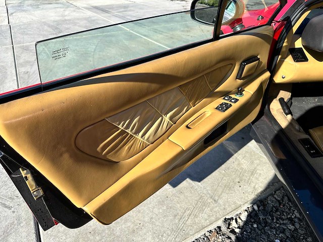 Lotus - esprit 2.2 turbo - oldtimer - afbeelding 26 van  44