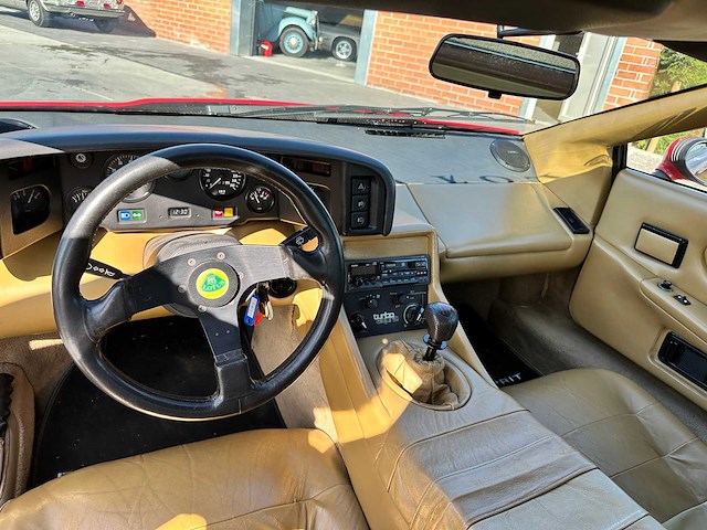 Lotus - esprit 2.2 turbo - oldtimer - afbeelding 30 van  44