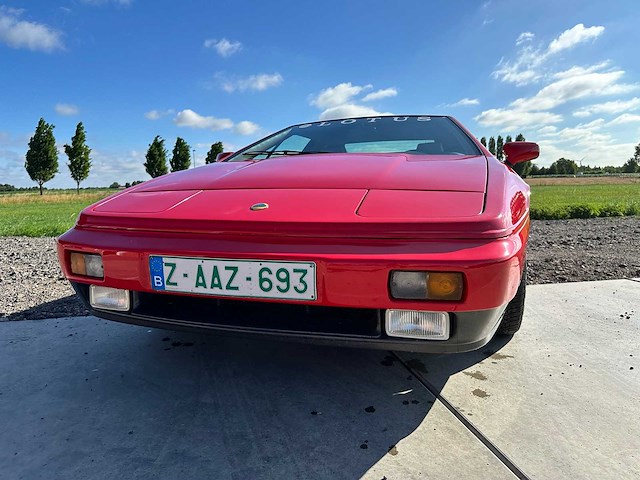 Lotus - esprit 2.2 turbo - oldtimer - afbeelding 31 van  44