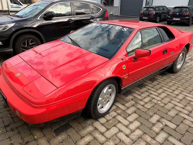 Lotus - esprit 2.2 turbo - oldtimer - afbeelding 40 van  44