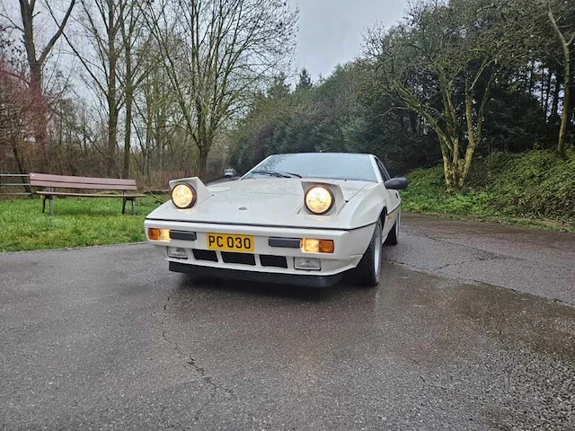 Lotus excel classic car - afbeelding 5 van  46