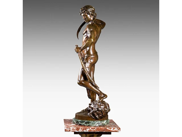 Louis gossin (1846-1928), david vainqueur de goliath, patinated bronze on a marble column the bronze: 60 cm. (23.62 in.), with marble column: 176 cm. (69.29 in.) - afbeelding 7 van  12