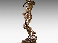 Louis gossin (1846-1928), david vainqueur de goliath, patinated bronze on a marble column the bronze: 60 cm. (23.62 in.), with marble column: 176 cm. (69.29 in.) - afbeelding 7 van  12