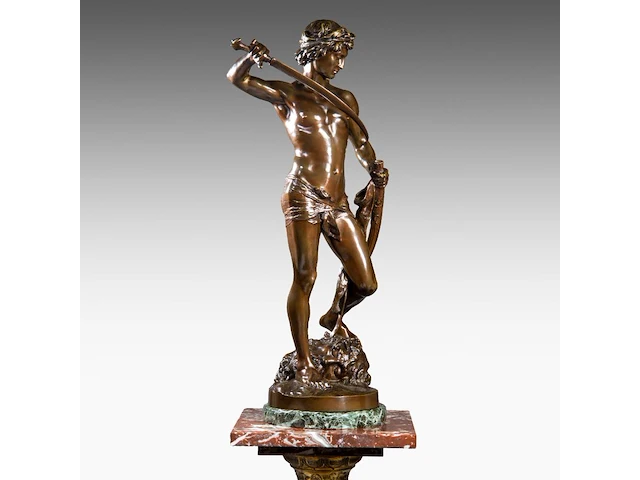 Louis gossin (1846-1928), david vainqueur de goliath, patinated bronze on a marble column the bronze: 60 cm. (23.62 in.), with marble column: 176 cm. (69.29 in.) - afbeelding 10 van  12