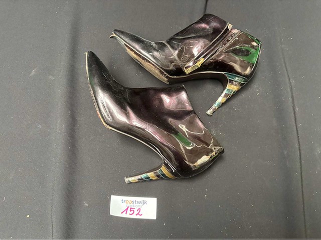 Louis vuitton schoenen maat 38 (gebruikt) - afbeelding 1 van  6