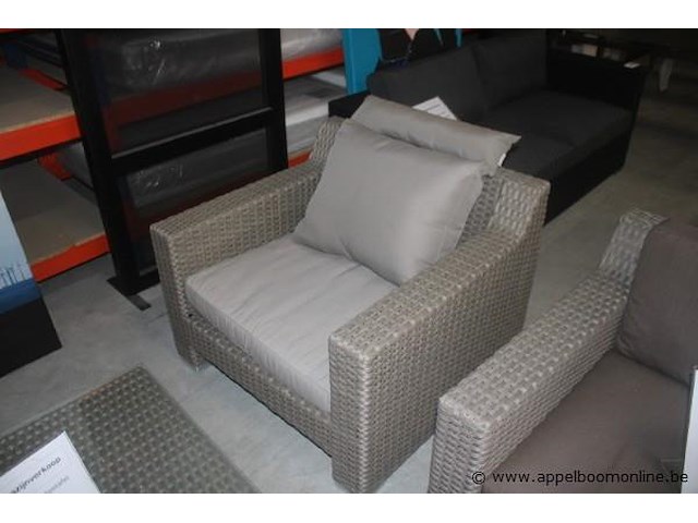 Lounge - 4x kussenset voor fauteuil azur uitvoering sunbrella (sbr)- 3127-3127 uni mink brown | 2x lc adelaide hr5mm antique grey | tweezit adelaide hr5mm antique grey | salontafel incl.glas 160x70cm adelaide hr5mm antique grey - afbeelding 4 van  5