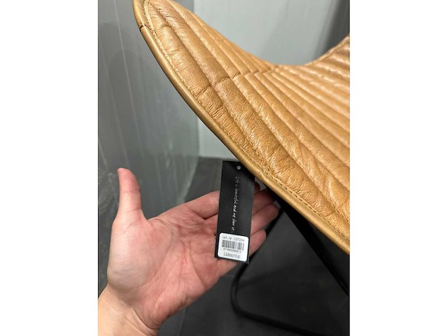 Lounge chair - lifestyle - (1 stuk) - afbeelding 3 van  4