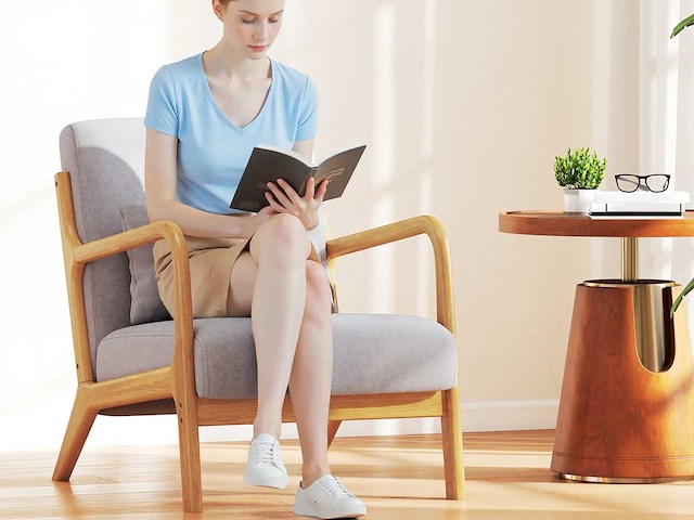 Loungefauteuil - 3 kussens inbegrepen - diepe zitting - armleuningen - rubberhouten frame - grijs fluweel uiterlijk - afbeelding 1 van  7