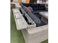 Loungeset 11-delig lichtgrijs rond wicker / donkergrijze kussens met opbergvak - afbeelding 2 van  3