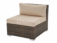 Loungeset met 2 hoekbanken - bruin wicker + zandkleurige kussens - inclusief parasol - afbeelding 7 van  10