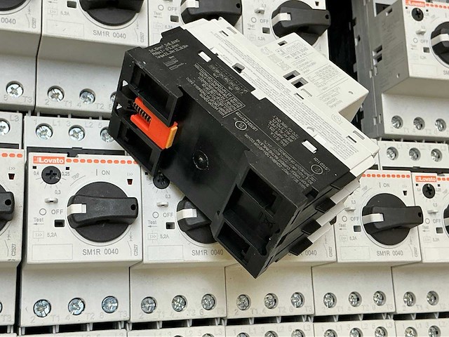 Lovato sm1r 0040 motorbeveiligingsschakelaars (47x) - afbeelding 6 van  7