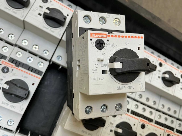 Lovato sm1r 0040 motorbeveiligingsschakelaars (47x) - afbeelding 6 van  9