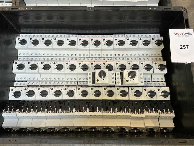 Lovato sm1r 1400 motorbeveiligingsschakelaars (50x) - afbeelding 1 van  8