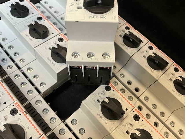 Lovato sm1r 1400 motorbeveiligingsschakelaars (50x) - afbeelding 5 van  8