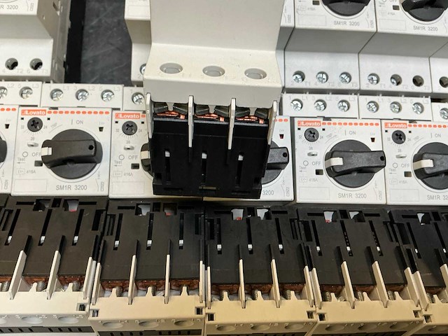 Lovato sm1r 3200 motorbeveiligingsschakelaars (47x) - afbeelding 5 van  6