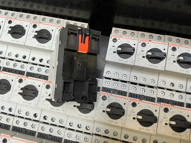 Lovato sm1r 3200 motorbeveiligingsschakelaars (47x) - afbeelding 6 van  6