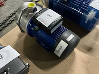 Lowara ca200/33/b-v rvs centrifugaalpomp - afbeelding 3 van  4