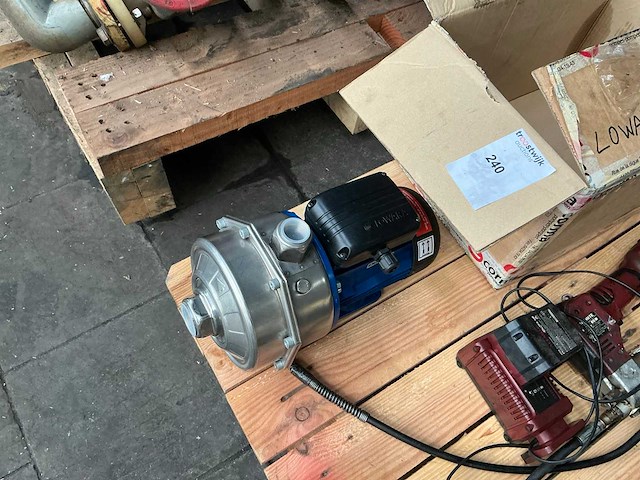 Lowara ca70/34/a-v waterpomp - afbeelding 1 van  5