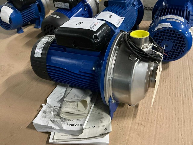 Lowara cea370/2/d-v rvs rvs centrifugaalpomp - afbeelding 1 van  3