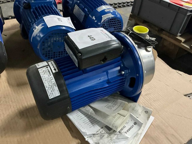 Lowara cea370/2/d-v rvs rvs centrifugaalpomp - afbeelding 2 van  3