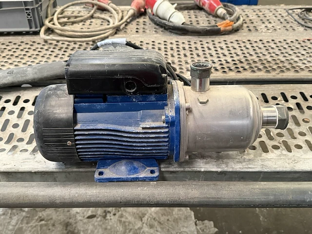 Lowara centrifugaalpomp - afbeelding 1 van  5