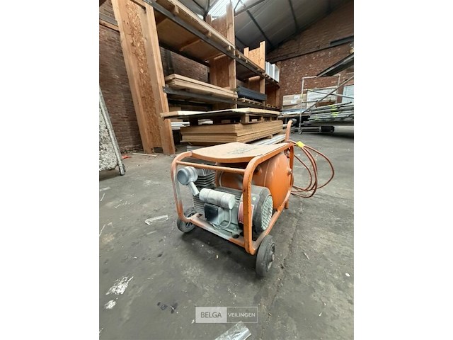 Lucht compressor kaeser - afbeelding 6 van  13