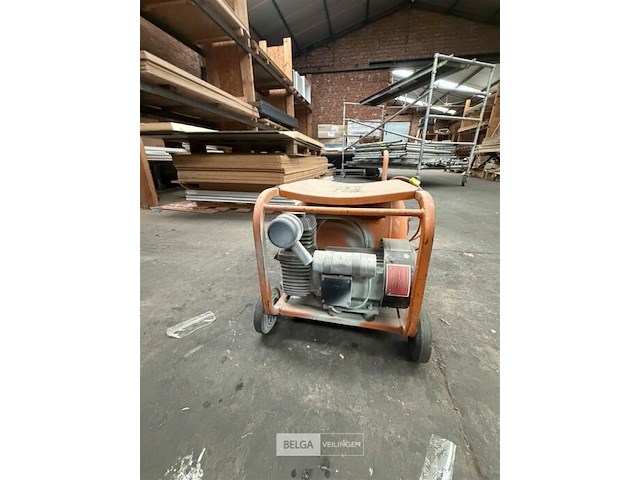 Lucht compressor kaeser - afbeelding 10 van  13