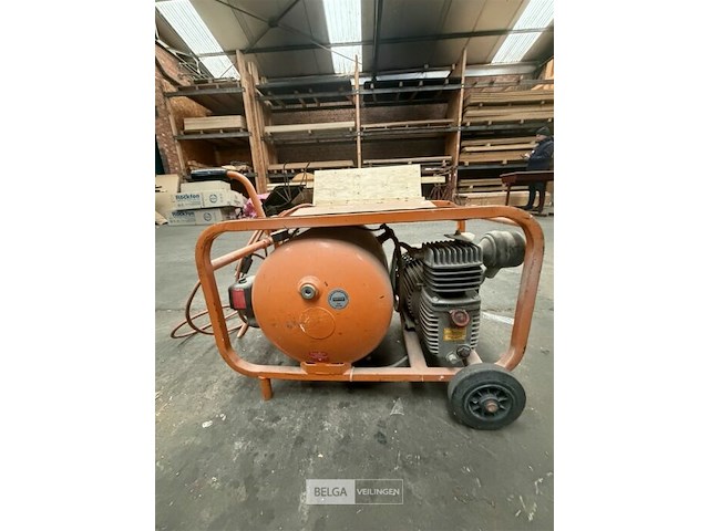 Lucht compressor kaeser - afbeelding 11 van  13