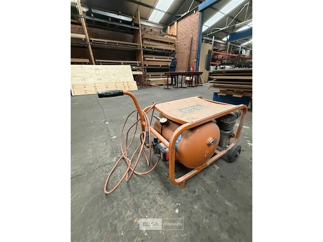 Lucht compressor kaeser - afbeelding 12 van  13