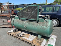 Lucht compressor - afbeelding 1 van  1