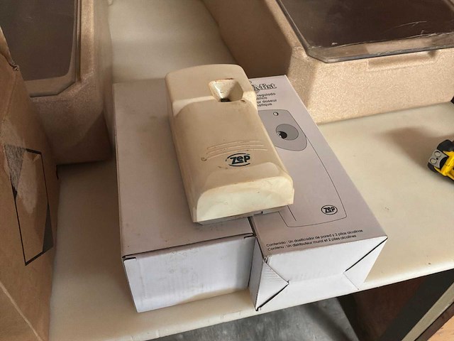Lucht dispenser (3x) - afbeelding 2 van  3