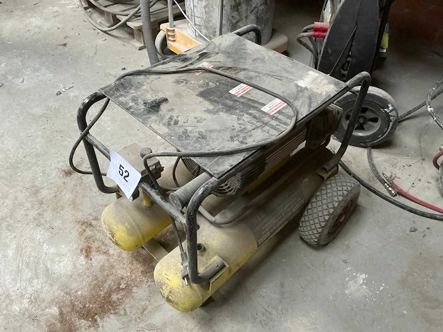 Luchtcompressor (2x) + booster - afbeelding 4 van  7