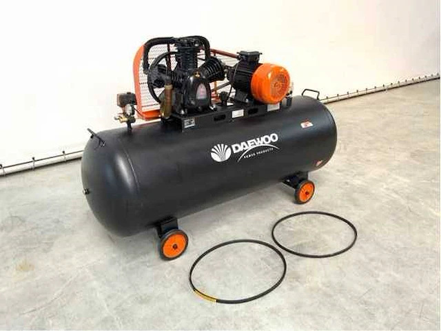 Luchtcompressor daewoo daax 500l elektrisch 400v 2026 nieuw - afbeelding 1 van  1