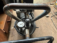 Luchtcompressor en generator - afbeelding 2 van  5