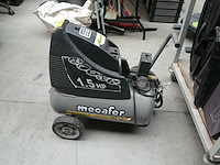 Luchtcompressor mecafer - afbeelding 1 van  4