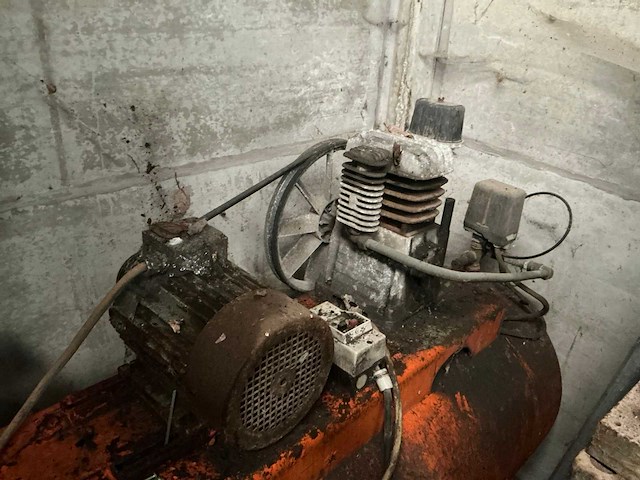 Luchtcompressor - afbeelding 2 van  4