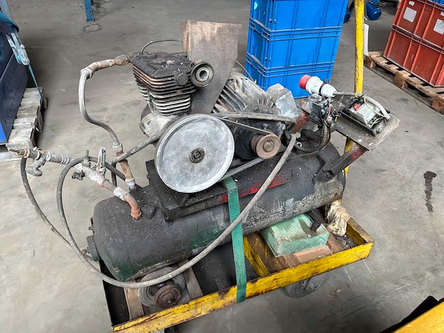 Luchtcompressor - afbeelding 3 van  4