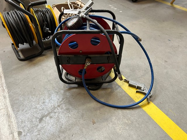 Luchtdrukkabel op haspel - afbeelding 1 van  4