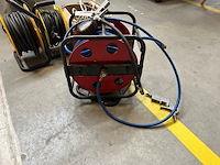 Luchtdrukkabel op haspel