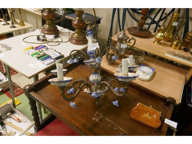 Luchter in porselein en koper - afbeelding 1 van  2