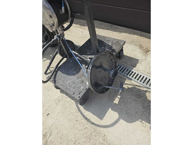 Luchtloos - afbeelding 4 van  13