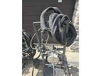 Luchtloos - afbeelding 6 van  13