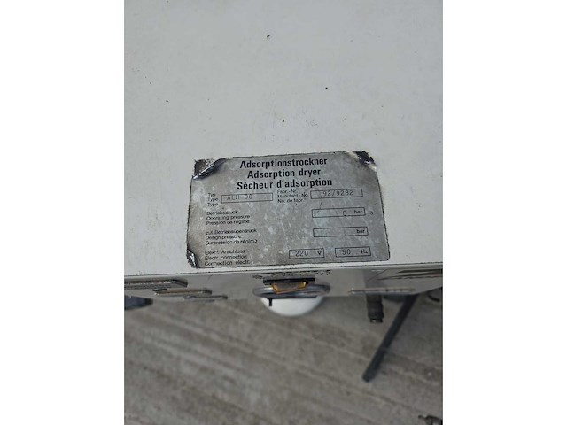 Luchtloos - afbeelding 7 van  13