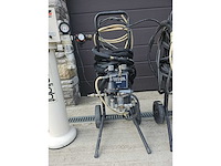 Luchtloos - afbeelding 1 van  13