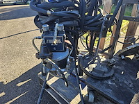 Luchtloos - afbeelding 12 van  13