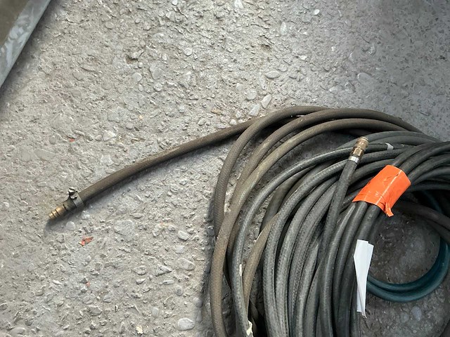 Luchtslangleiding - afbeelding 2 van  3