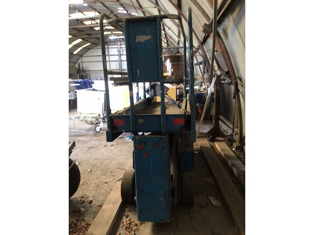 Luchtwerkplatform - afbeelding 12 van  15