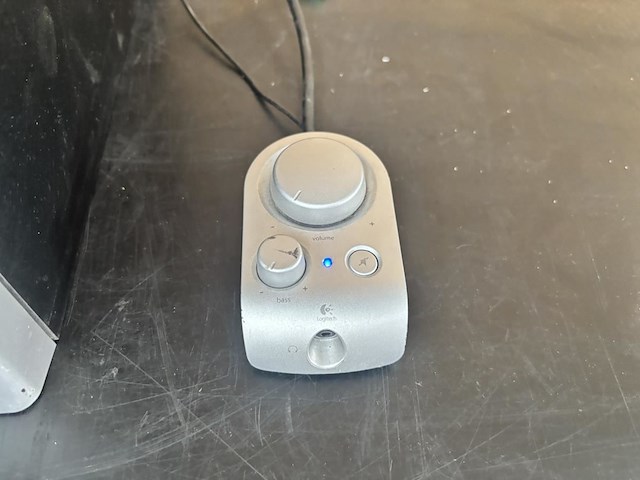 Luidspreker logitec - afbeelding 4 van  6